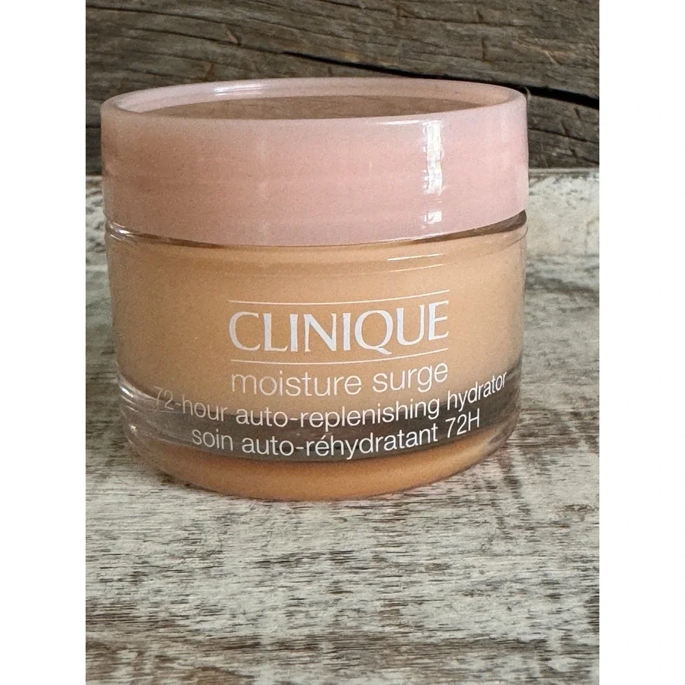 Clinique retail roll